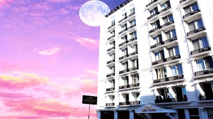 مرسين Grand Boss Suit Hotel Mersin المظهر الخارجي الصورة